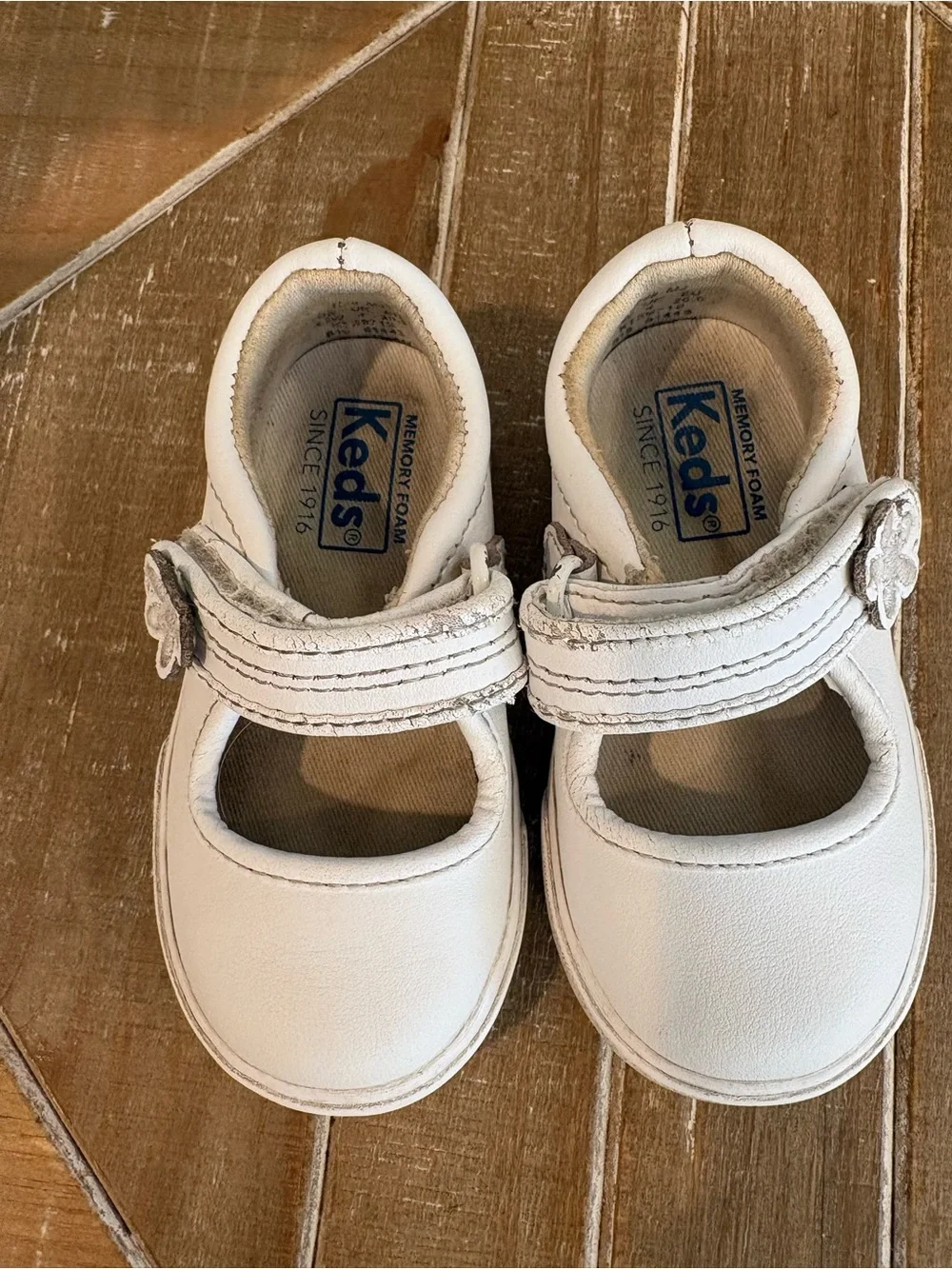 Keds White Girls' Mary Jane Shoes Strap Ella toddler 4.5 Wide
